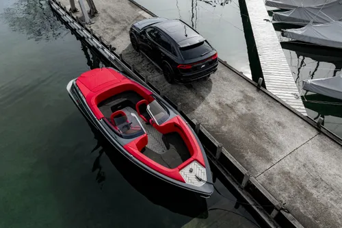 M800-R: The All-New Electric Sports Boat