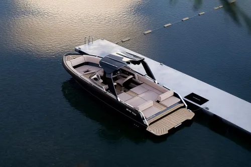 MARIAN EVO 700 - Electric Wakesurf Boat all-electric boat
