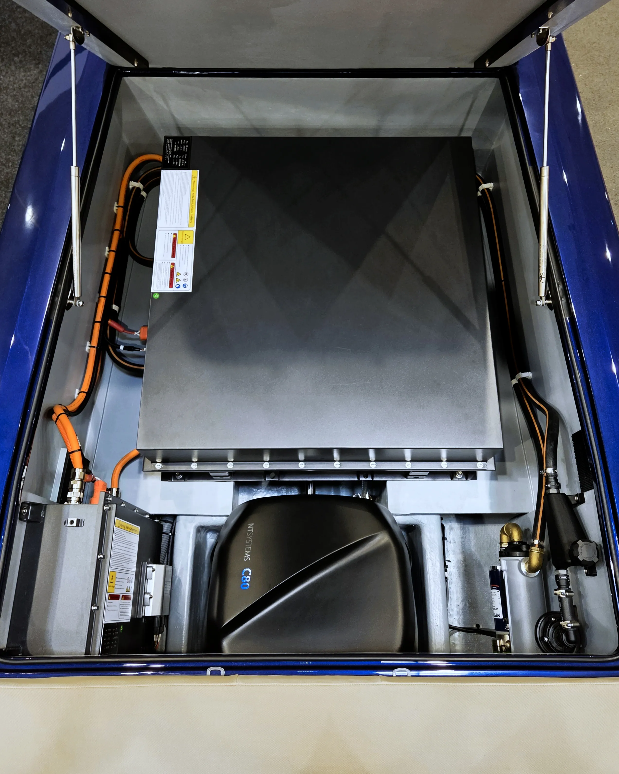 NTone 710 newbuild battery, propulsion, and cabling installation