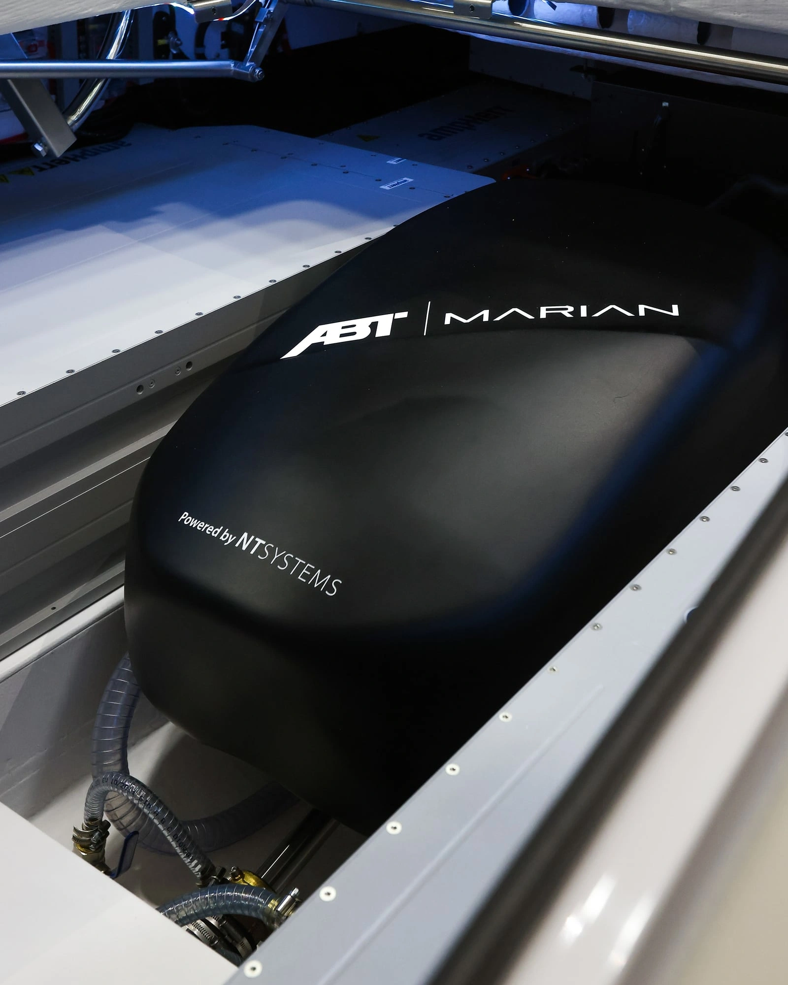 Engine room of the ABT | Marian M 800-R with NT Systems C320 propulsion system