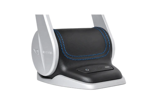 Leather and housing finish option for the top-mount throttle